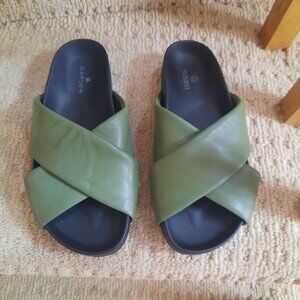 Caslon Vivi Slide Sandal, Size 6.5 in Green Olive